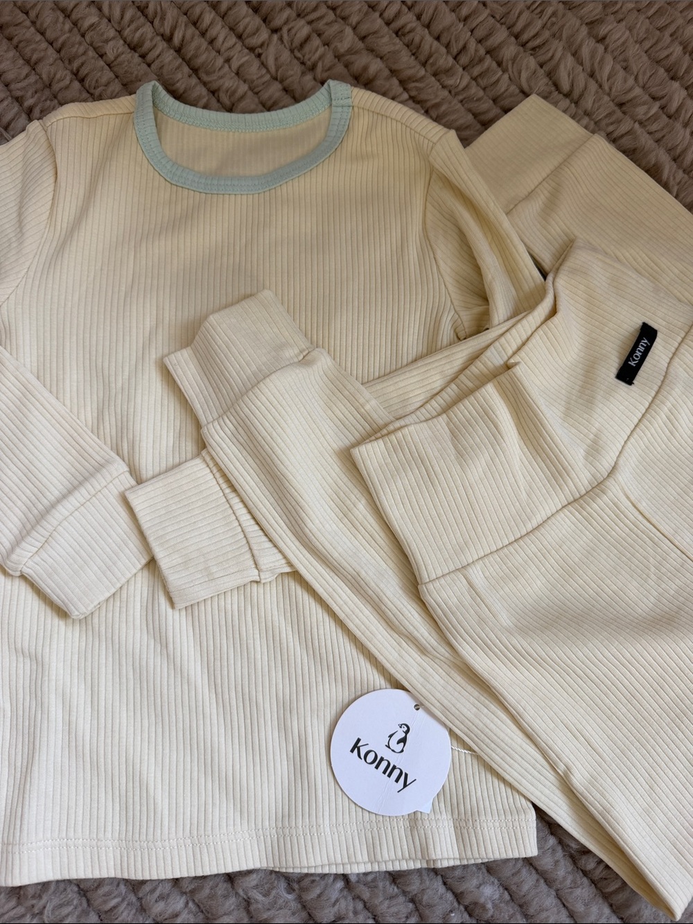 Konny Cream Ribbed Kids Pajama Set with Mint Trim